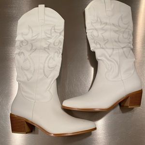 New in box white cowboy boots
